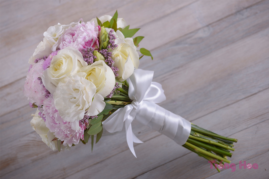 cách làm hoa cầm tay cô dâu đơn giản